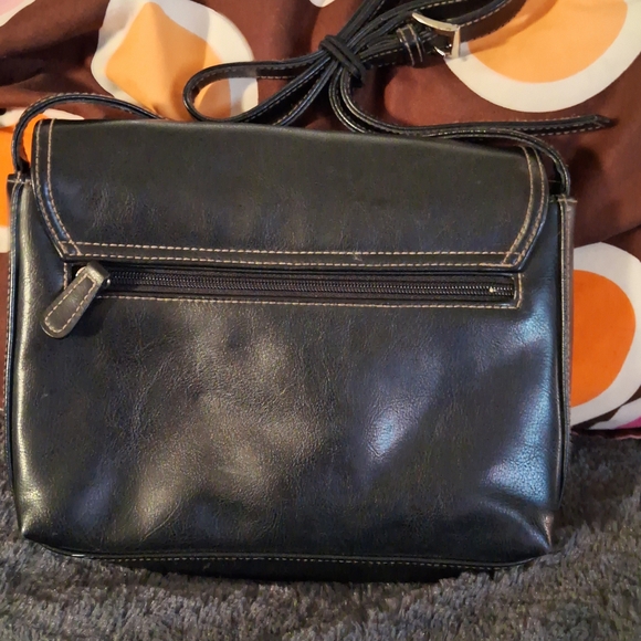 Crazy Horse Made By Liz  Claiborne Co. - Picture 2 of 2